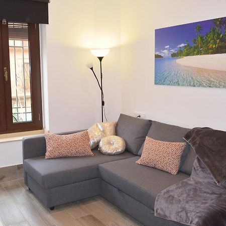 Apartamento San Jacinto เซบีญา ภายนอก รูปภาพ