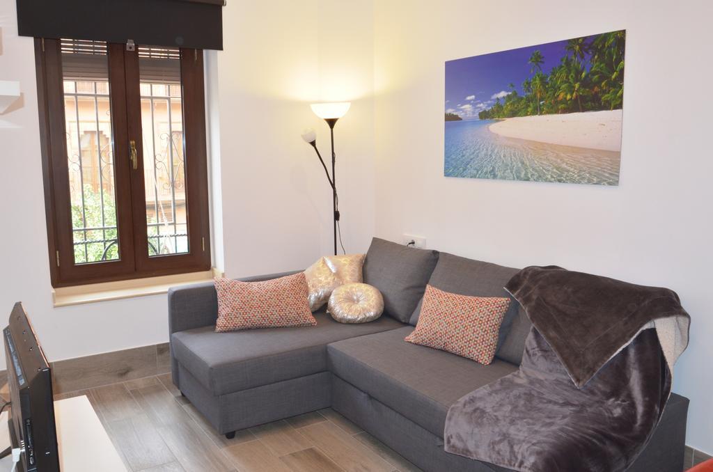 Apartamento San Jacinto เซบีญา ภายนอก รูปภาพ