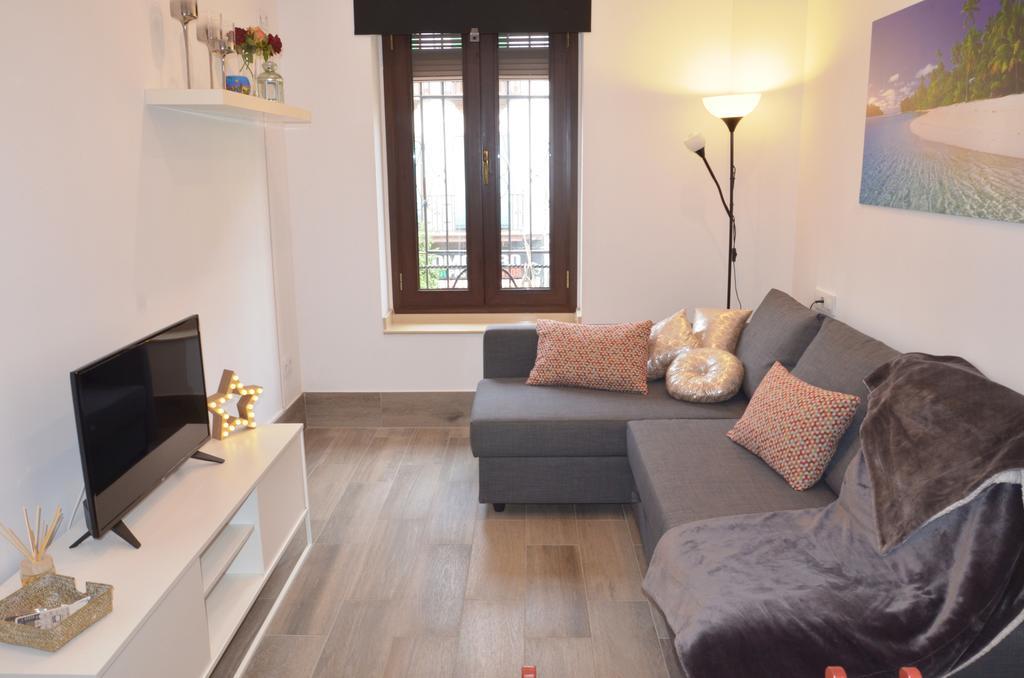 Apartamento San Jacinto เซบีญา ภายนอก รูปภาพ
